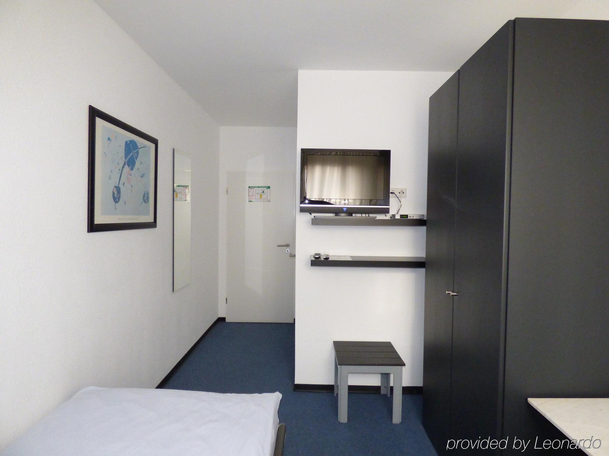 Hotel Alt Buettgen Карст Екстериор снимка